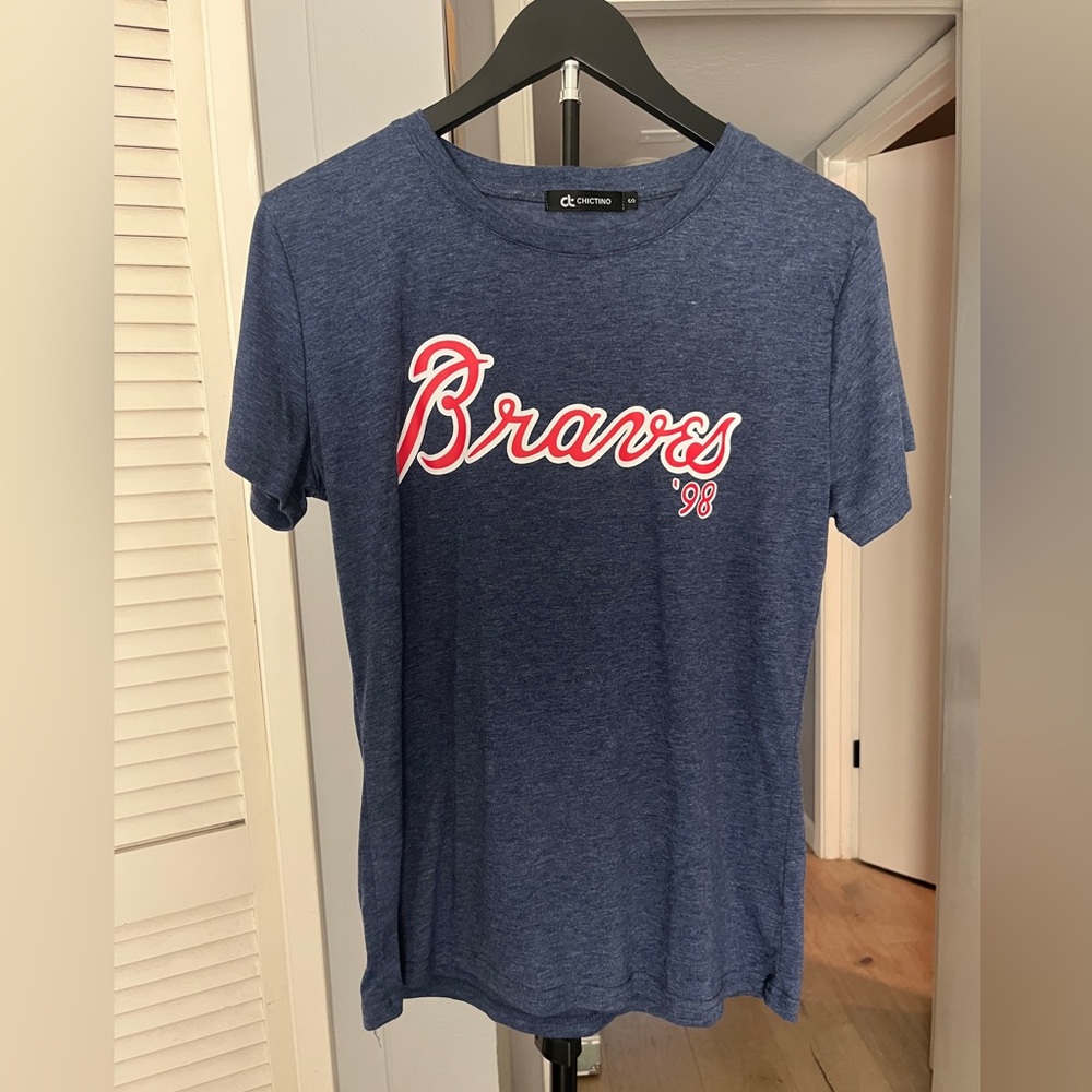 Blue Braves Wallen 98 Graphic Tee